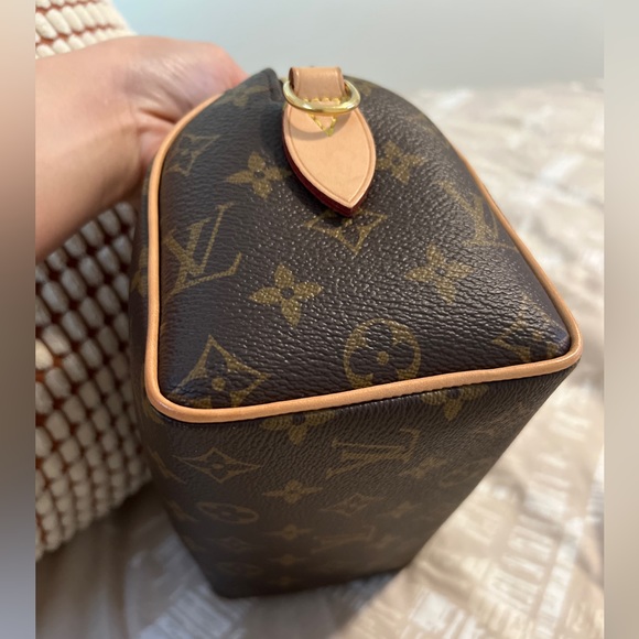 Authentic Louis Vuitton Speedy 20 Bandouliere - Picture 14 of 16